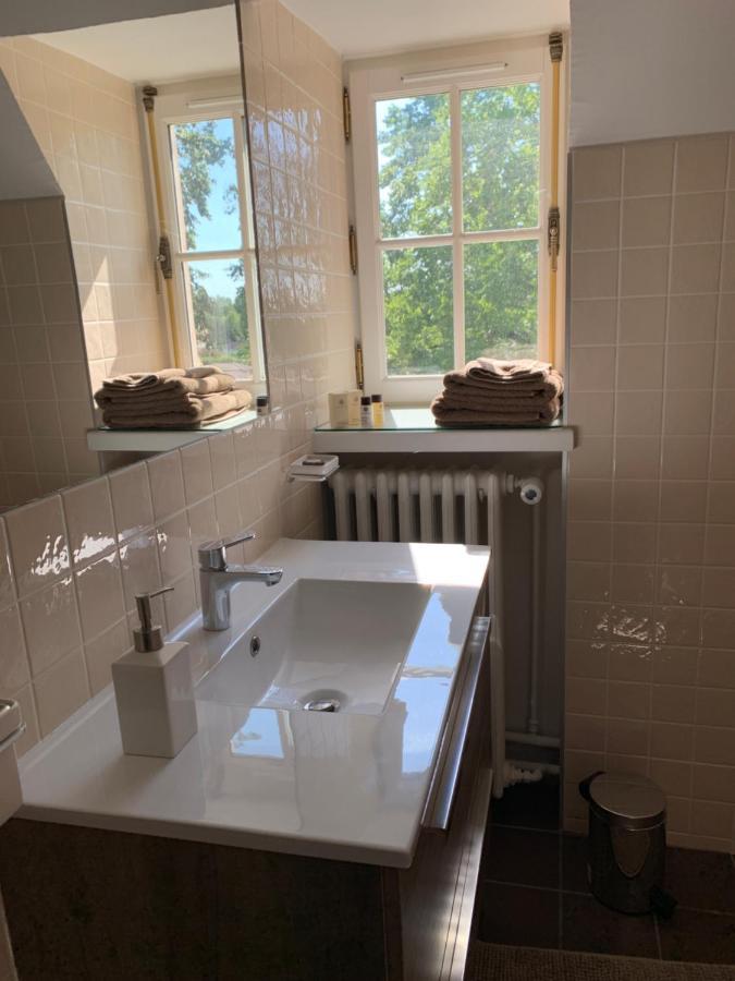 Bed and Breakfast Le Donjon D'Anthon Exterior foto