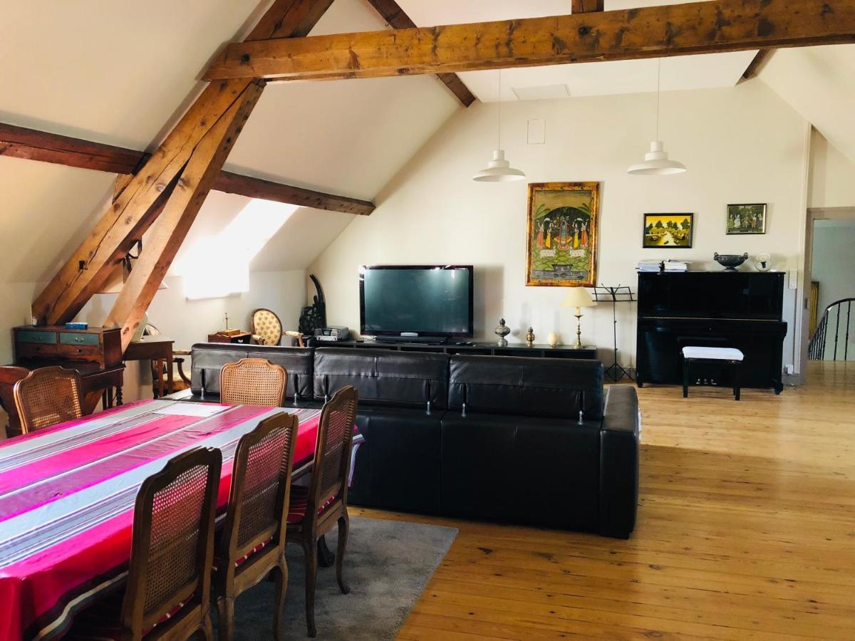 Bed and Breakfast Le Donjon D'Anthon Exterior foto